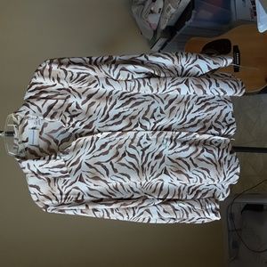 Woman's plus size top 👌